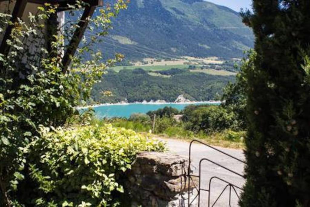 Gite De Charme : La Grange Au Lac Azur Treffort  Buitenkant foto